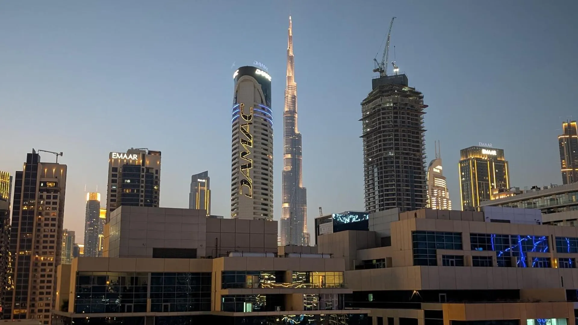 ドバイThe Pad Burj Khalifa View 1Bdアパートメント ドバイ